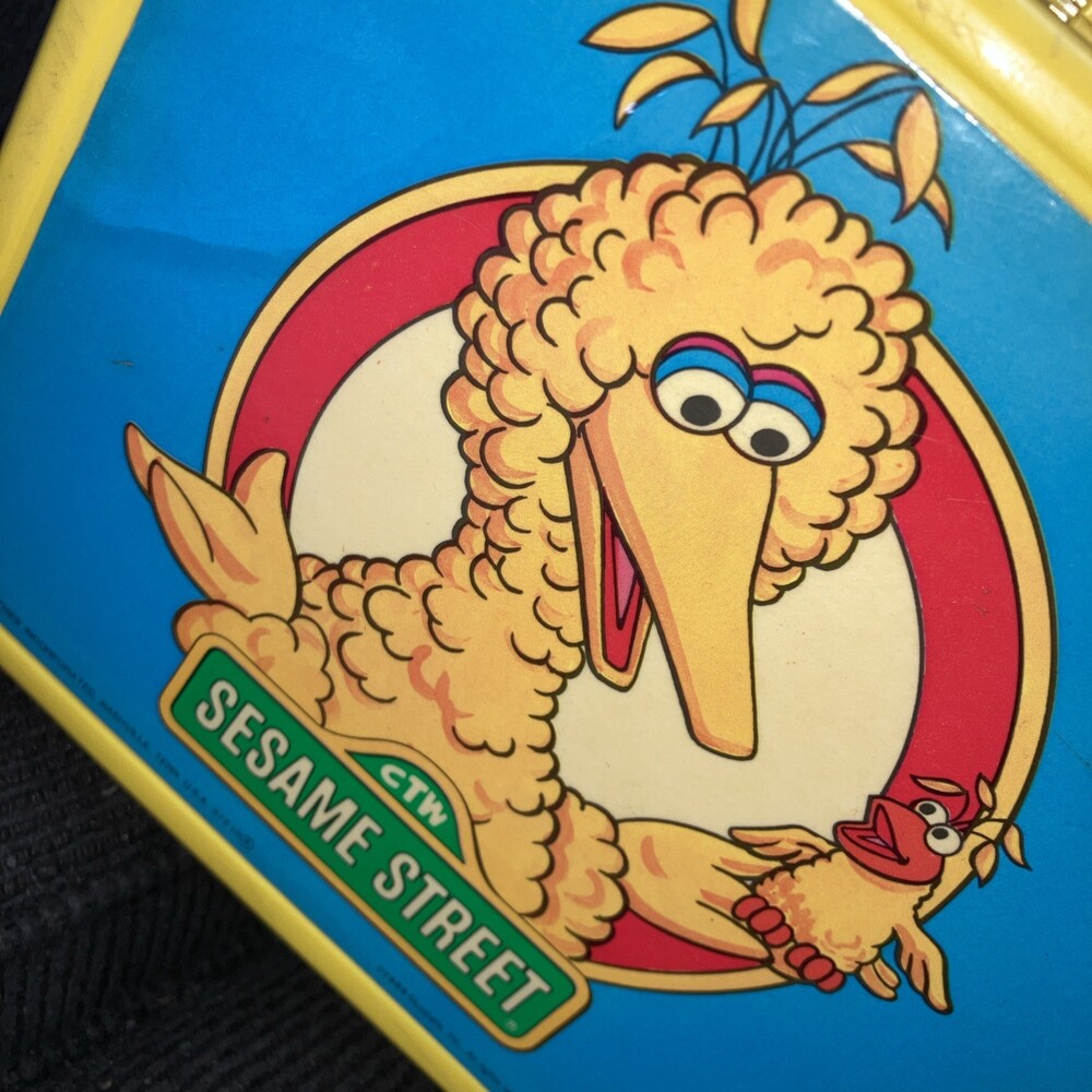 Sesame Street Vintage Lunchbox Bookbag & Oscar Toy - Picture 3 of 10